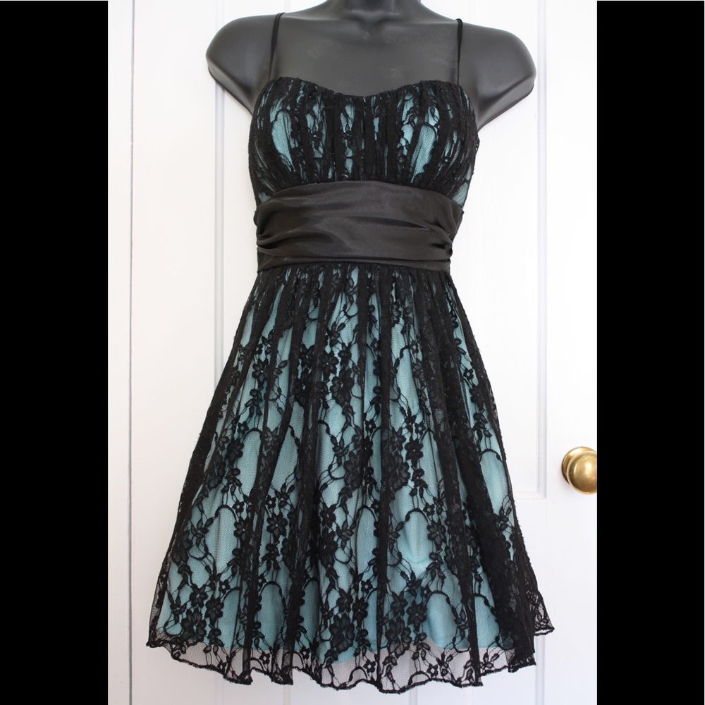 • Speechless • Black & Blue Lace Dress